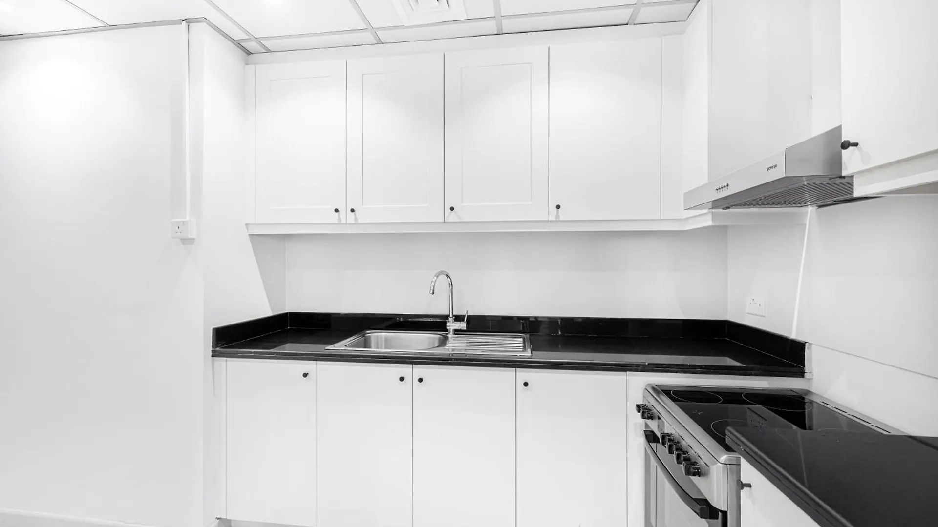 Apartment Ferienwohnung Seafront Newly Renovated 2Br In Jbr Dubai