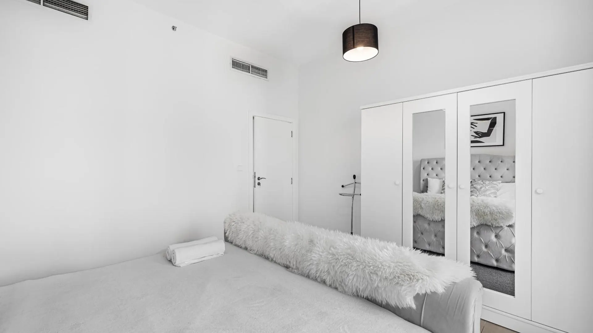 Ferienwohnung Seafront Newly Renovated 2Br In Jbr Dubai Apartment